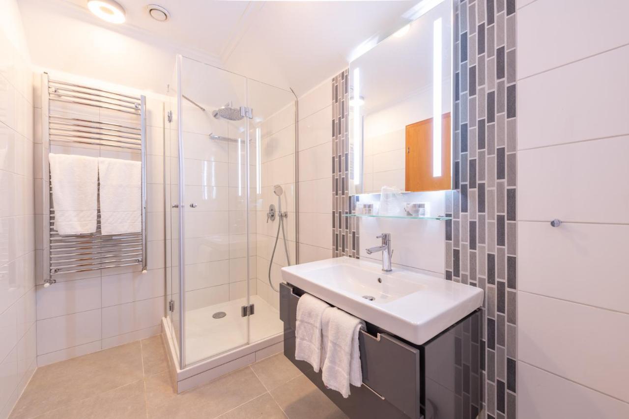 Holiday Club Apartman Hotel Heviz Exterior photo